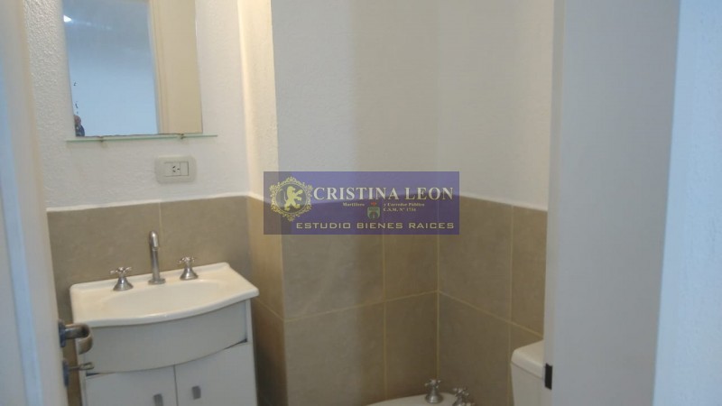 MONOAMBIENTE C/ BALCON S/ AV. PTE. PERON