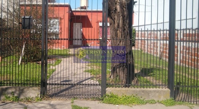 CASA AMERICANA DE 3 AMB. C/PARQUE
