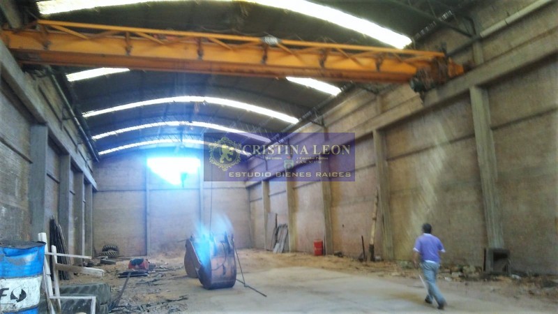 GALPON 602 M2 SOBRE RUTA 202