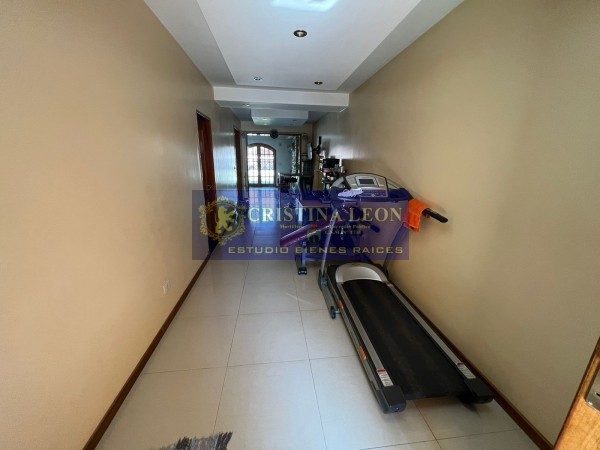 RETASADA!!! IMPORTANTE PROPIEDAD DE 4 AMBIENTES C/ PISCINA