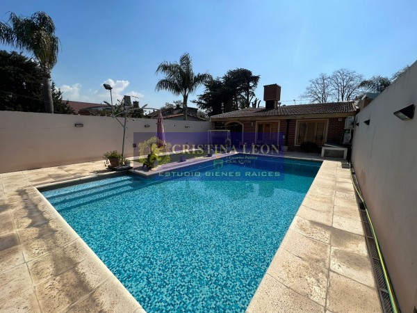 RETASADA!!! IMPORTANTE PROPIEDAD DE 4 AMBIENTES C/ PISCINA