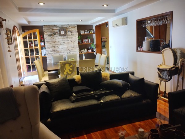 PROPIEDAD 4 AMBIENTES C/PISCINA/ DOBLE COCHERA