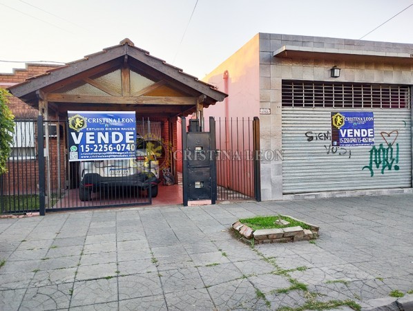 CASA AMERICANA 3 AMB. C/ LOCAL Y P.H AL FONDO