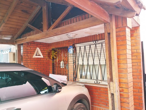 CASA AMERICANA 3 AMB. C/ LOCAL Y P.H AL FONDO