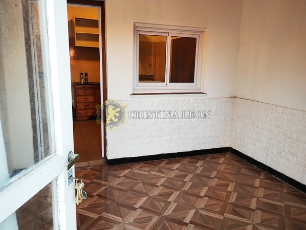 CASA AMERICANA 3 AMB. C/ LOCAL Y P.H AL FONDO