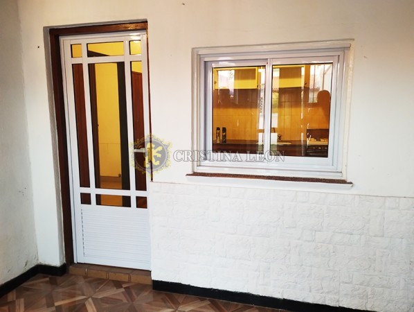 CASA AMERICANA 3 AMB. C/ LOCAL Y P.H AL FONDO