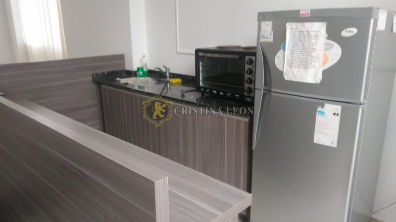 IMPECABLE MONOAMBIENTE C/ BALCON (EDIFICIO IMPERIO) PISCINA/SUM