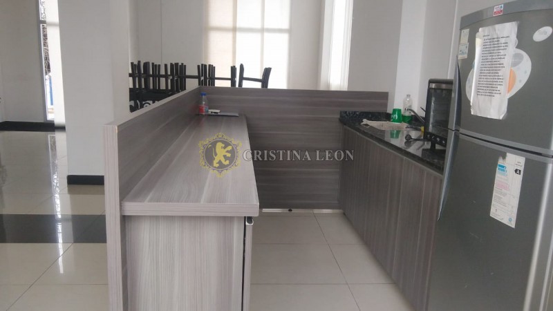 IMPECABLE MONOAMBIENTE C/ BALCON (EDIFICIO IMPERIO) PISCINA/SUM