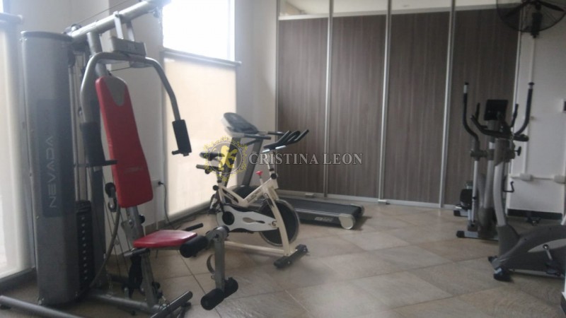 IMPECABLE MONOAMBIENTE C/ BALCON (EDIFICIO IMPERIO) PISCINA/SUM