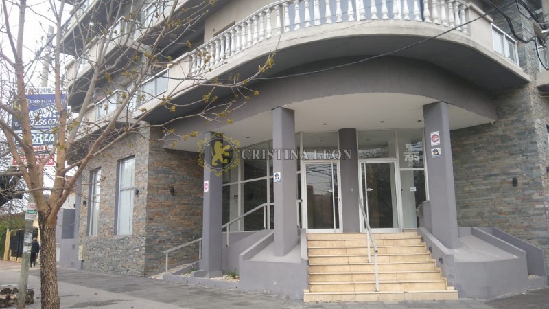 IMPECABLE MONOAMBIENTE C/ BALCON (EDIFICIO IMPERIO) PISCINA/SUM