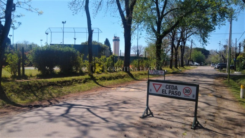 CASA 4 AMB. C/ JARDIN Y PILETA (COUNTRY C.U.B.A)