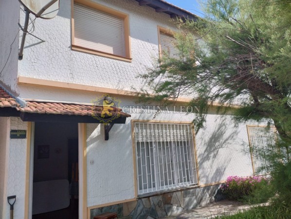 DOS DUPLEX 4 AMB. C/U LOTE 425 M2. OPORTUNIDAD COSTA ATLANTICA, VILLA GESELL