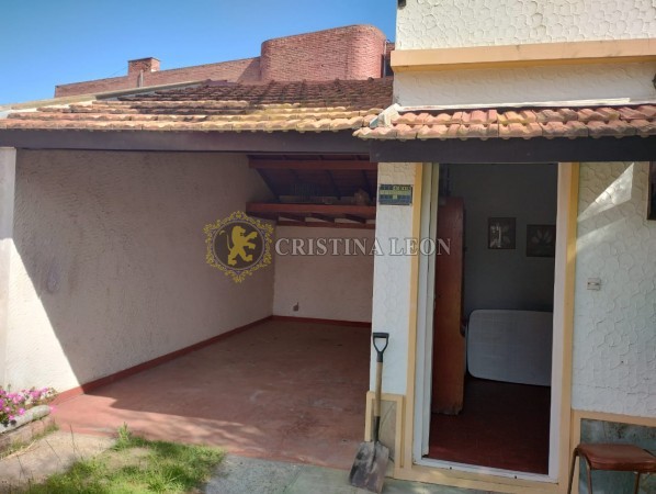 DOS DUPLEX 4 AMB. C/U LOTE 425 M2. OPORTUNIDAD COSTA ATLANTICA, VILLA GESELL