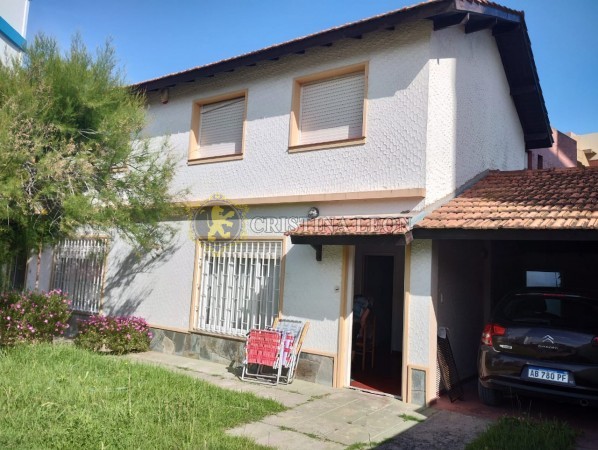 DOS DUPLEX 4 AMB. C/U LOTE 425 M2. OPORTUNIDAD COSTA ATLANTICA, VILLA GESELL