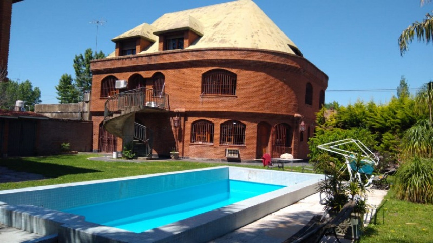 PROPIEDAD RESIDENCIAL DE GRAN NIVEL.