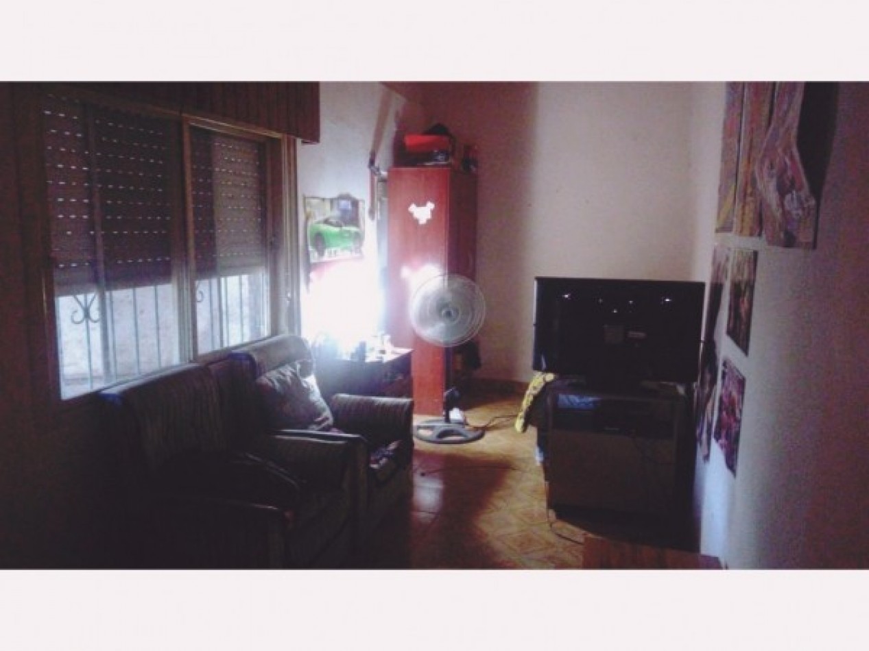 CASA 4 AMB. C/COCHERA Y JARDIN. (LOS POLVORINES)