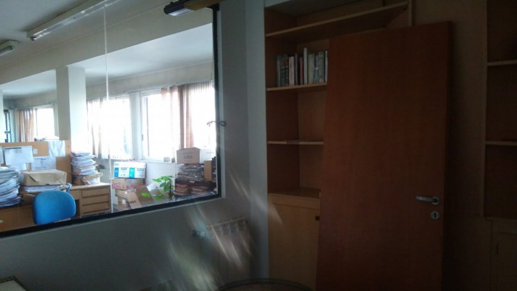 OFICINAS 140 M2. C/ MODULOS- RECEPCION- BAÑOS