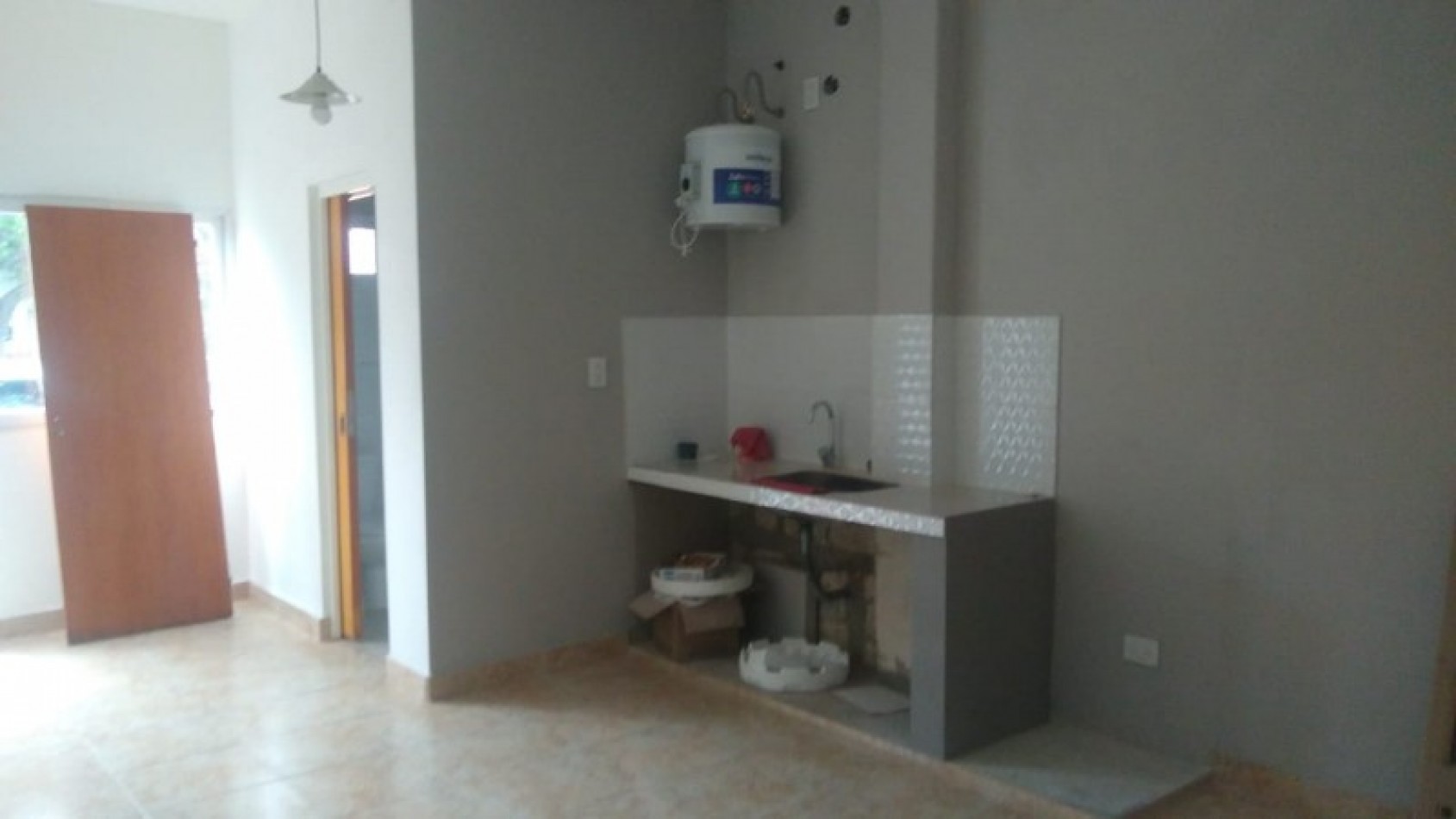 DEPARTAMENTO 2 AMBIENTES PLANTA BAJA C/ PATIO Y PARRILLA