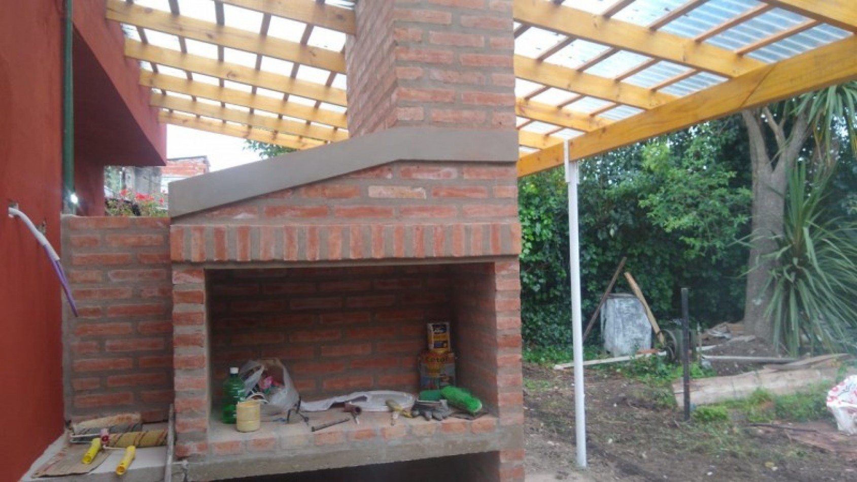 DEPARTAMENTO 2 AMBIENTES PLANTA BAJA C/ PATIO Y PARRILLA