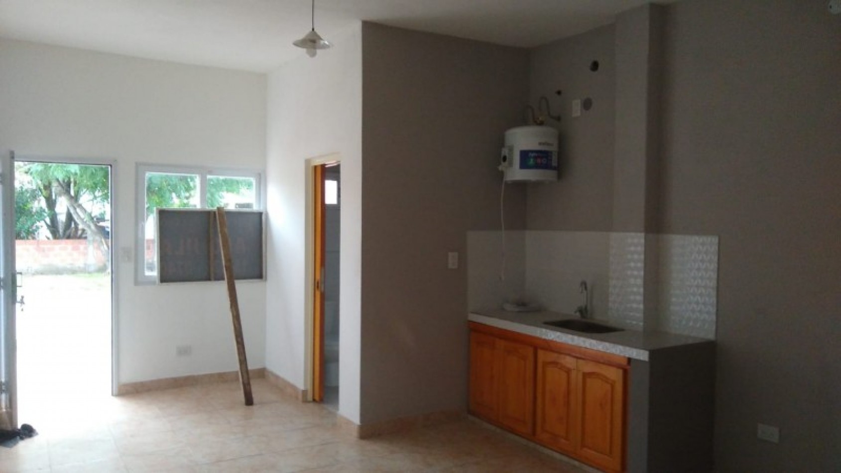 DEPARTAMENTO 2 AMBIENTES PLANTA BAJA C/ PATIO Y PARRILLA