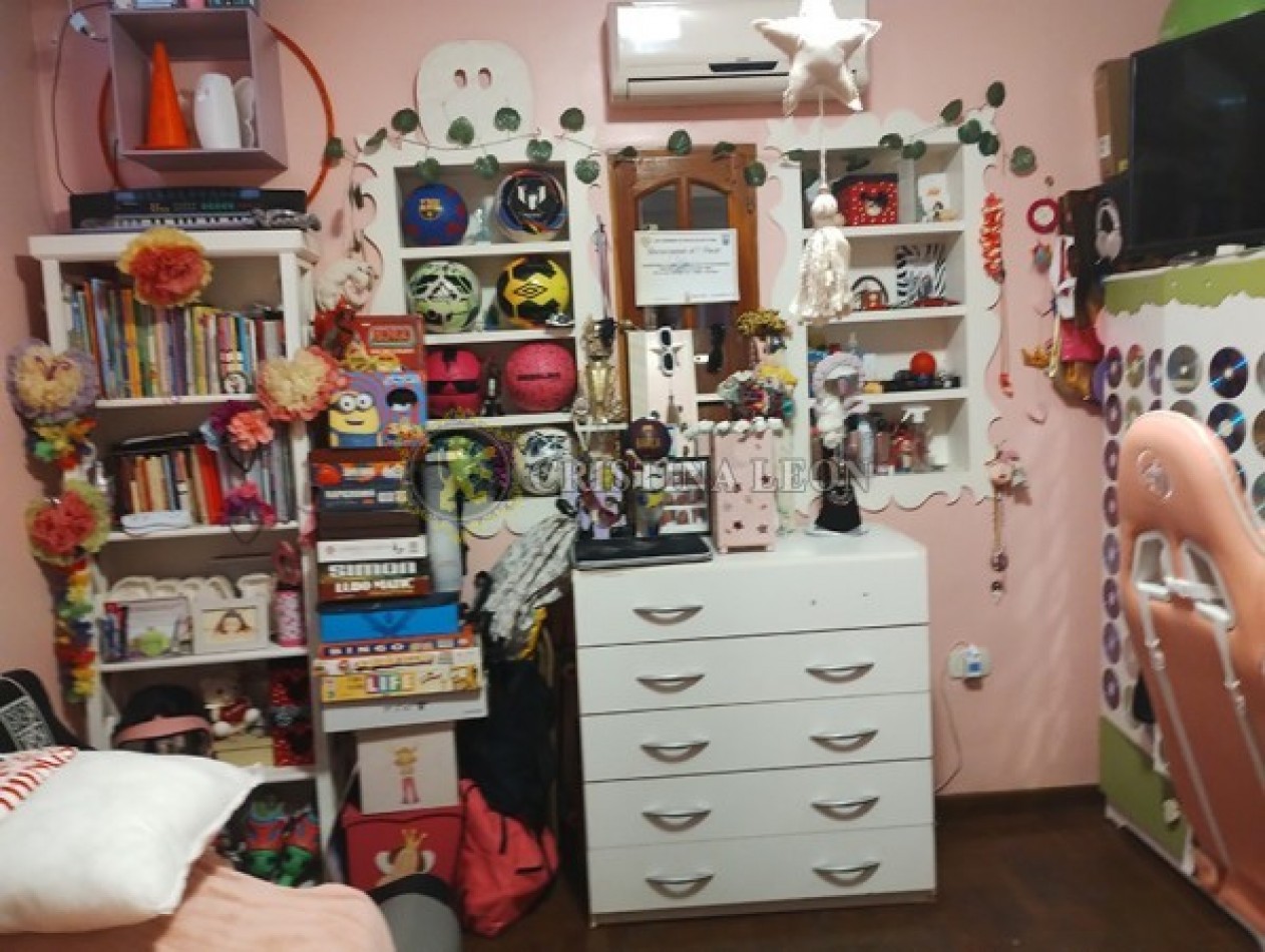 OPORTUNIDAD!!! PROPIEDAD 4 AMBIENTES C/PISCINA/ DOBLE COCHERA