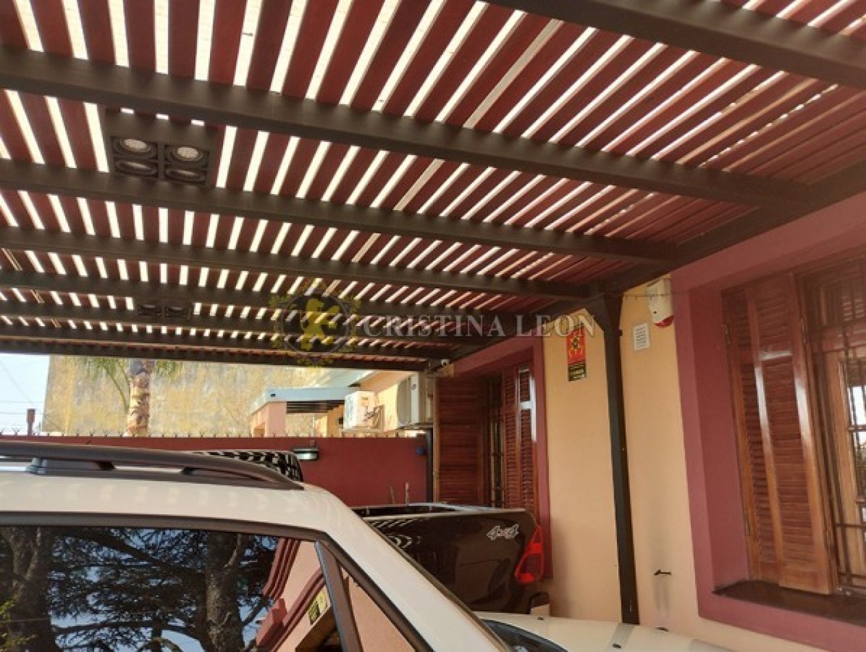OPORTUNIDAD!!! PROPIEDAD 4 AMBIENTES C/PISCINA/ DOBLE COCHERA