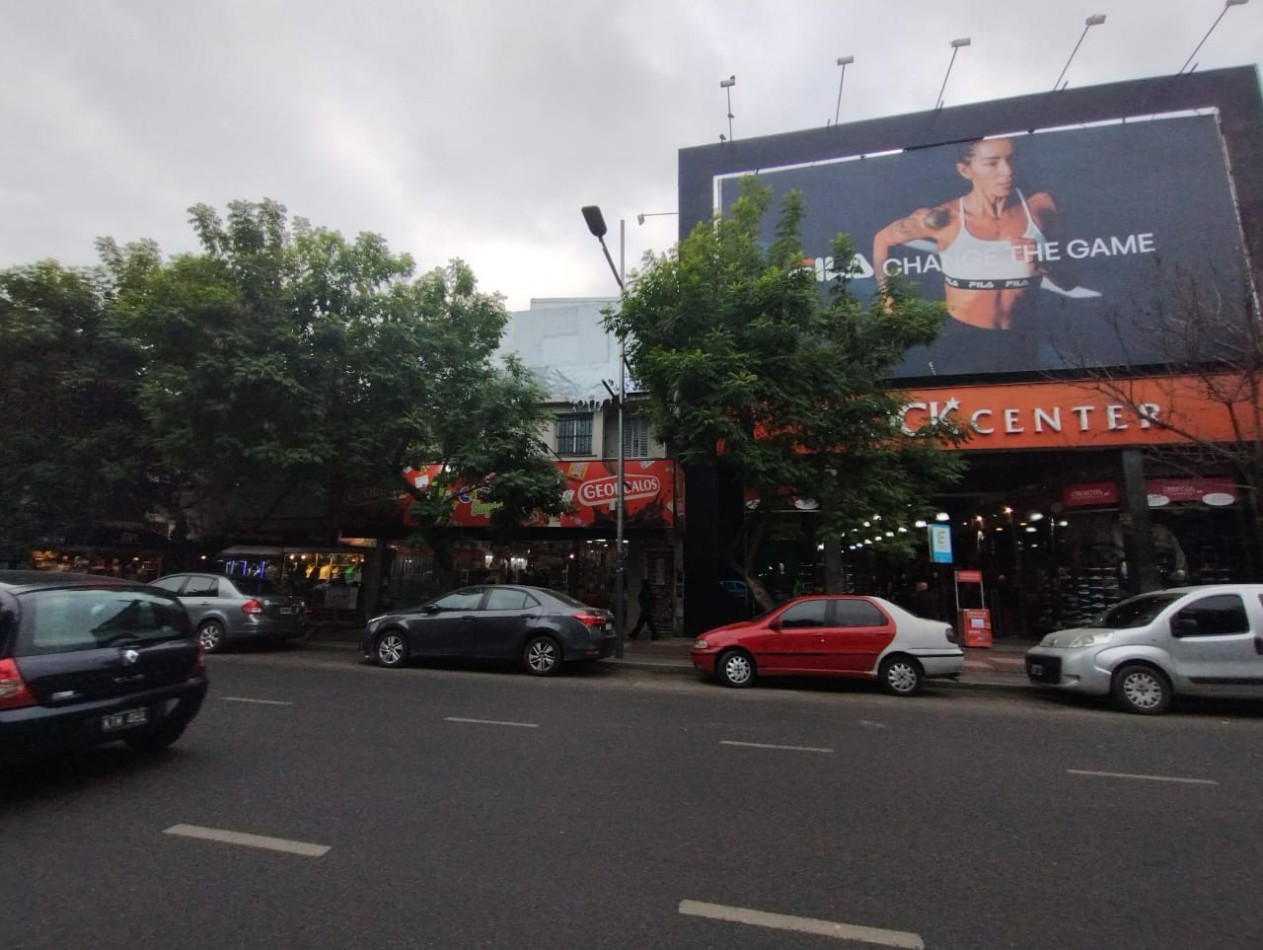 PROPIEDAD EXCLUSIVA!!! LOCAL 451 M2. Y P. ALTA 250 M2. (CTRO. SAN MIGUEL) S/ AV. PTE. PERON