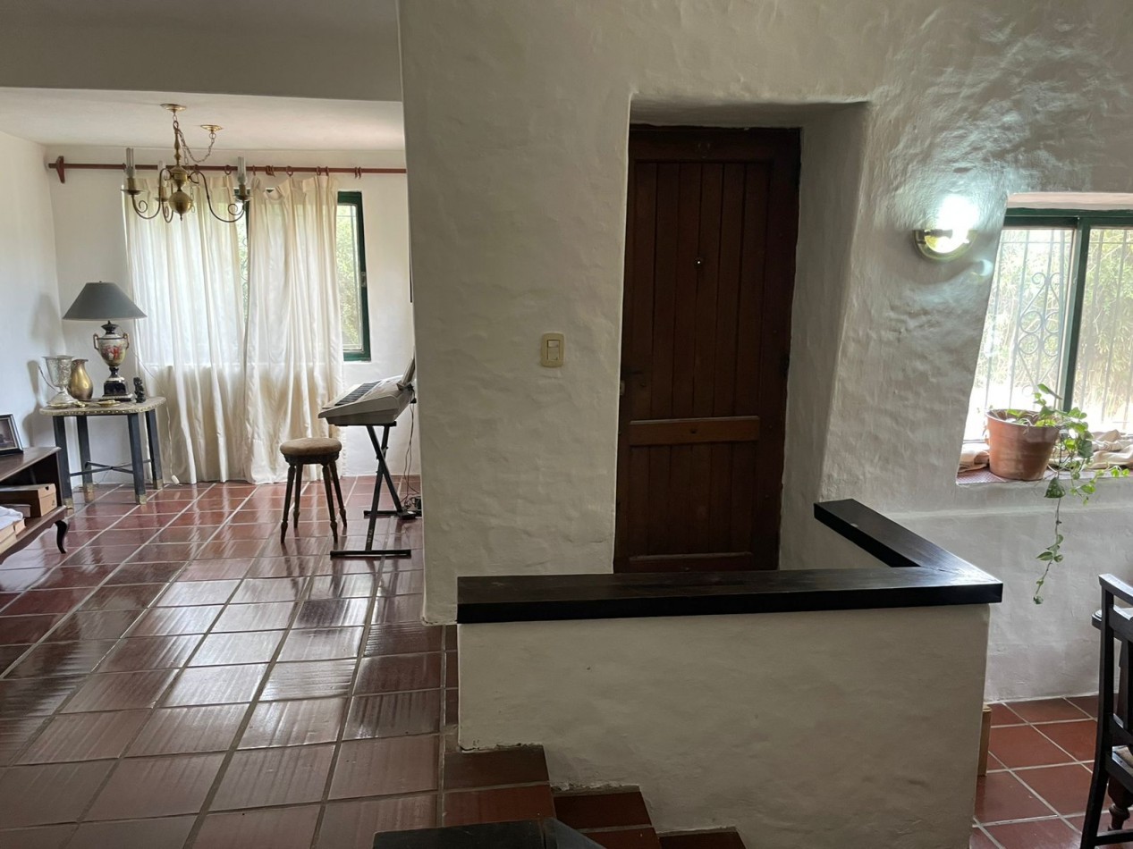 CASA QUINTA 5 AMB. PARQUE/ PISCINA (LOS NOGALES) ALQUILER ANUAL