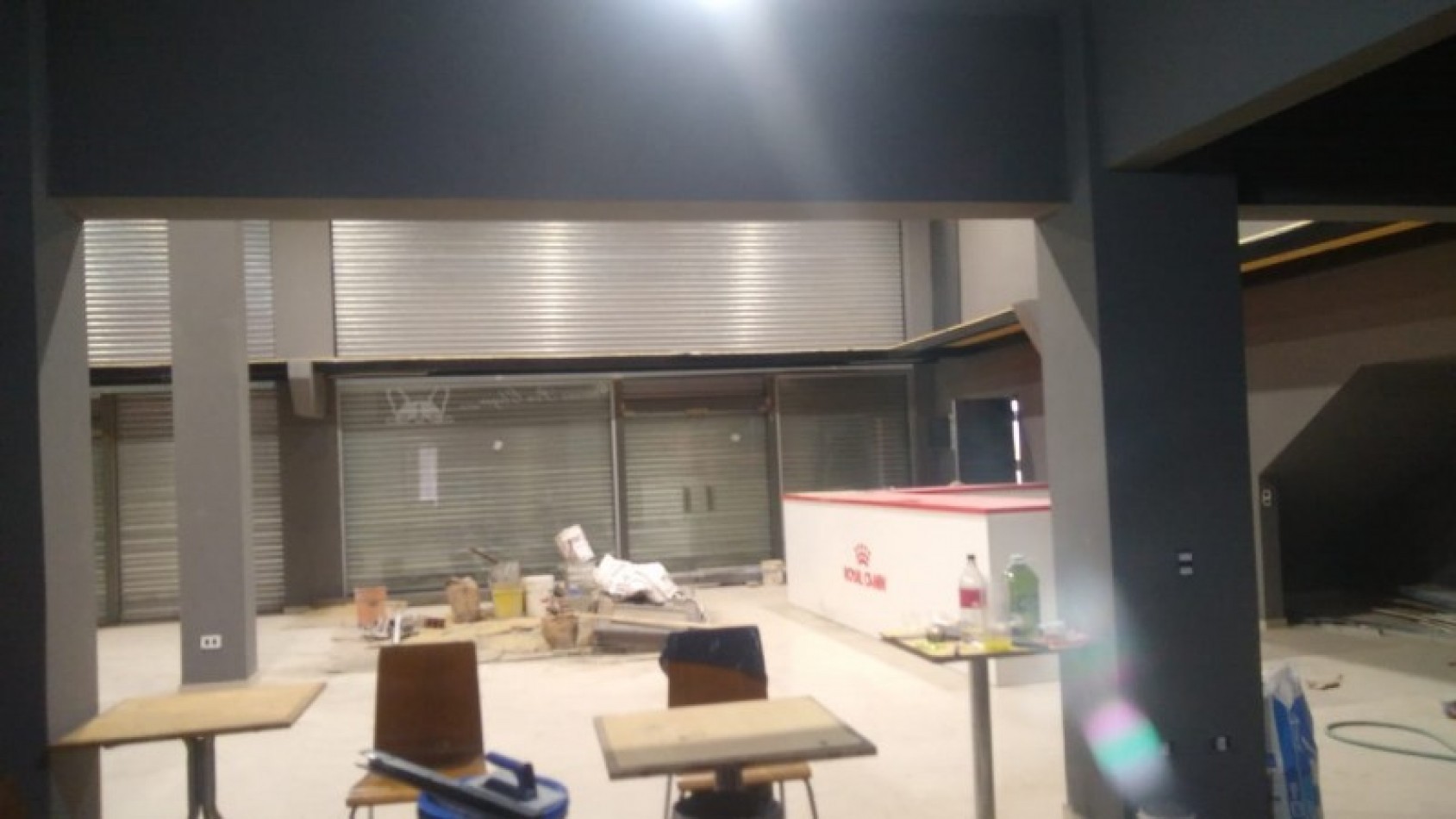 LOCAL 380 M2. C/ ENTREPISO / 2 GALPONES / ENTRADA DE CAMIONES/ LOTE 700 M2.