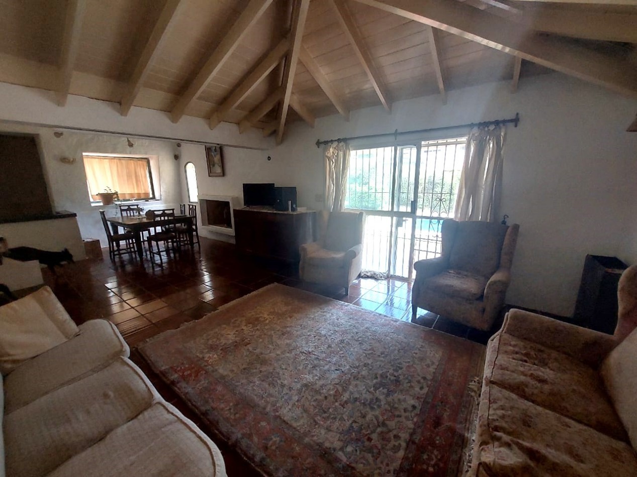 CASA QUINTA 5 AMB. PARQUE/ PISCINA (LOS NOGALES) ALQUILER ANUAL