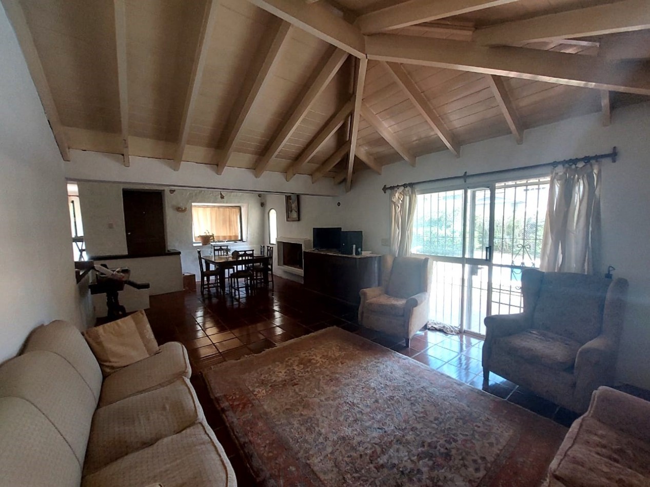 CASA QUINTA 5 AMB. PARQUE/ PISCINA (LOS NOGALES) ALQUILER ANUAL