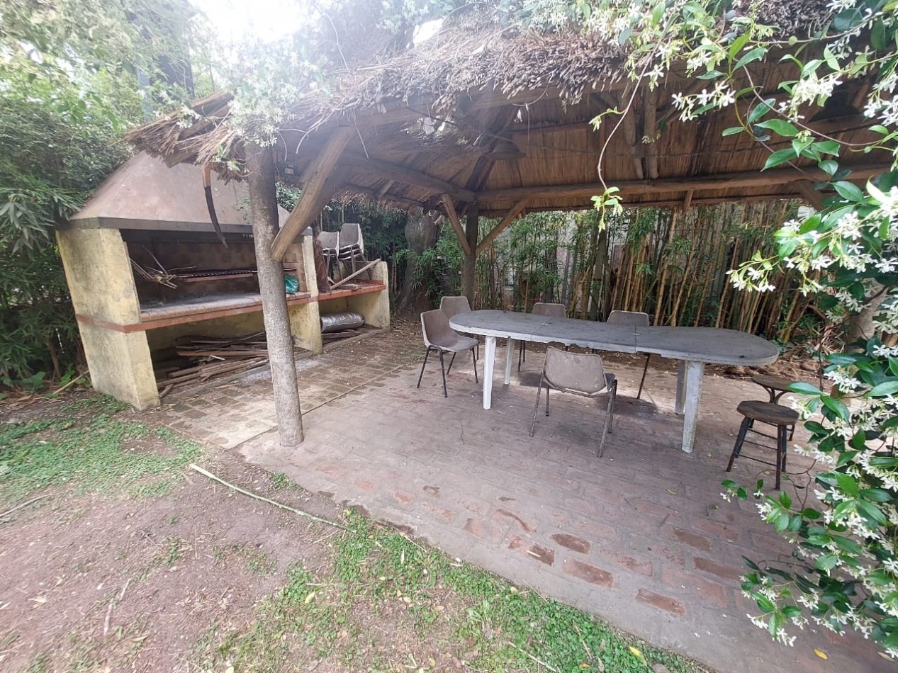 CASA QUINTA 5 AMB. PARQUE/ PISCINA (LOS NOGALES) ALQUILER ANUAL
