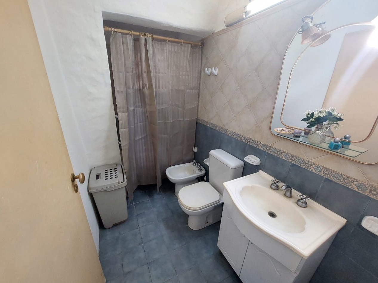 CASA QUINTA 5 AMB. PARQUE/ PISCINA (LOS NOGALES) ALQUILER ANUAL
