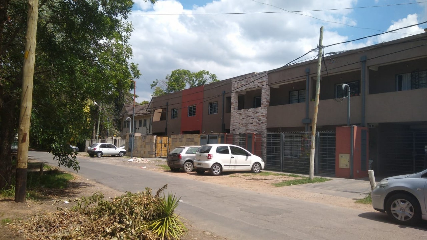 DEPARTAMENTO 2 AMB. C/ COCHERA (COMPLEJO CERRADO)