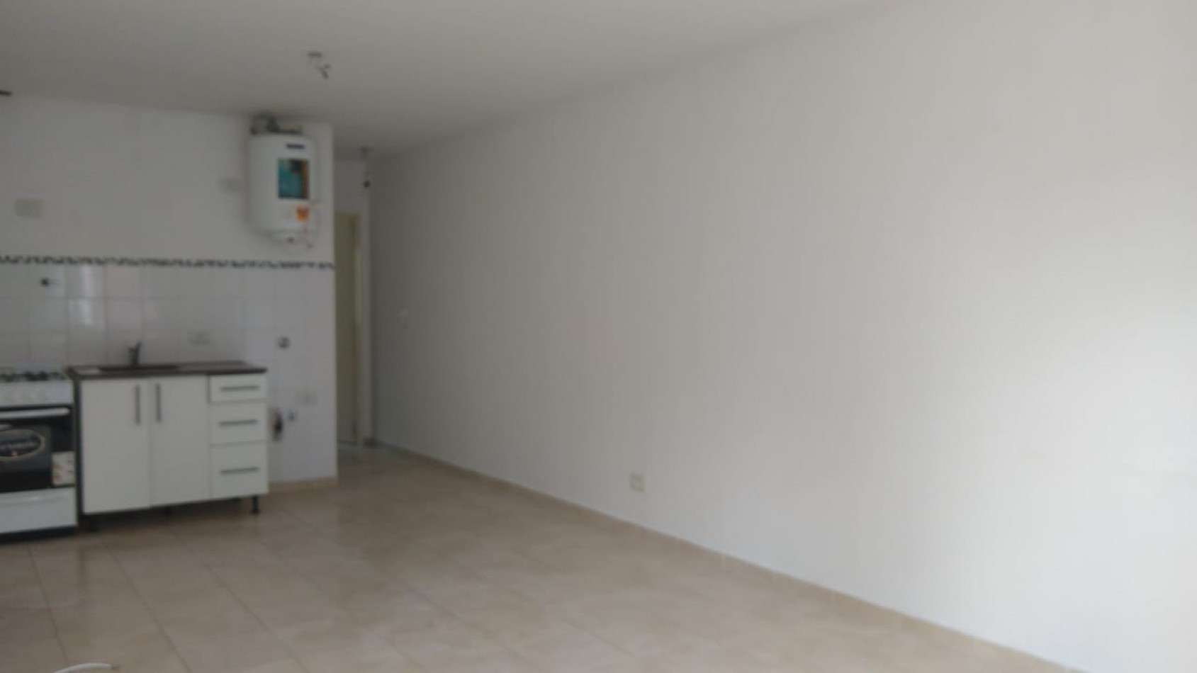 DEPARTAMENTO 2 AMB. C/ COCHERA (COMPLEJO CERRADO)