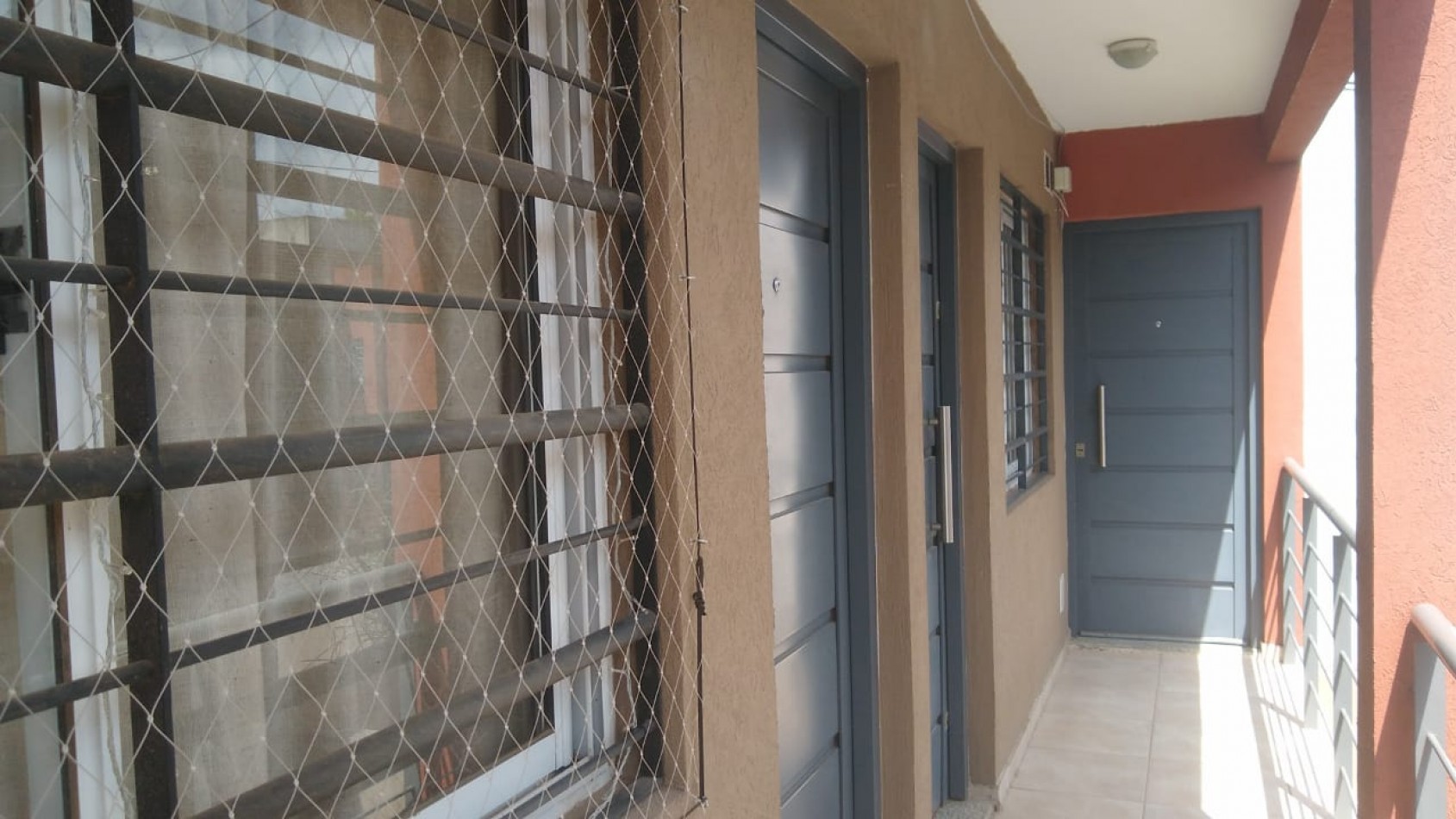 DEPARTAMENTO 2 AMB. C/ COCHERA (COMPLEJO CERRADO)