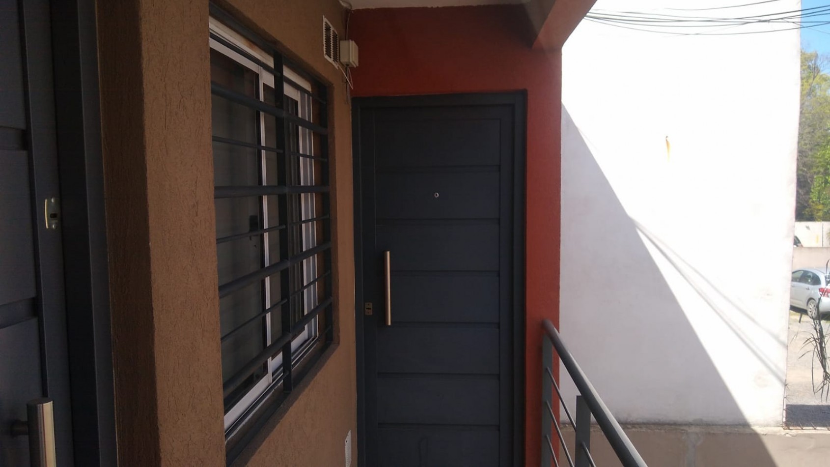 DEPARTAMENTO 2 AMB. C/ COCHERA (COMPLEJO CERRADO)