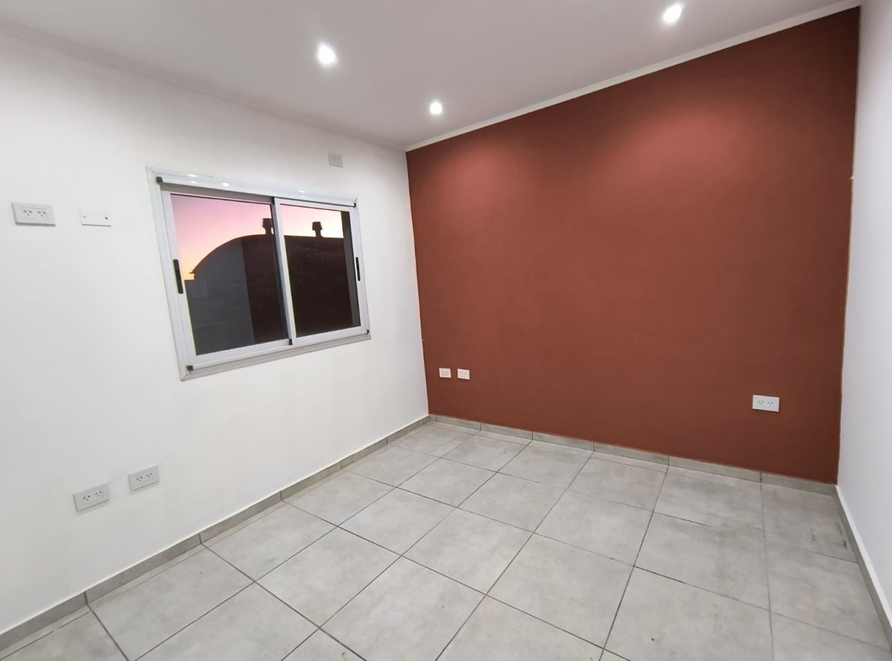 DUPLEX 3 AMB. C/ PATIO Y ENTRADA VEHICULO