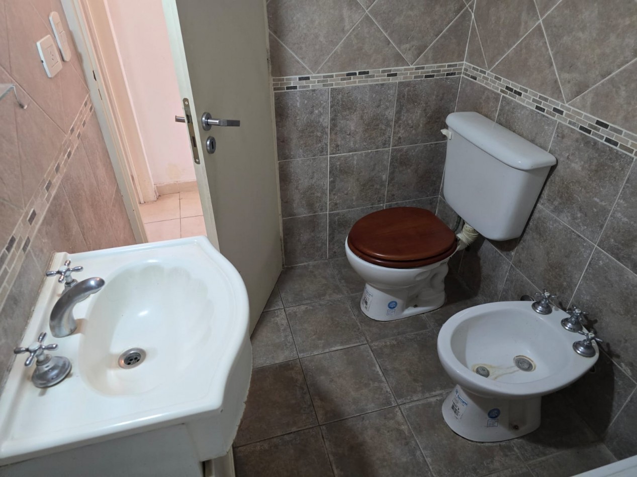 DEPARTAMENTO 2 AMB. C/ COCHERA (COMPLEJO CERRADO)