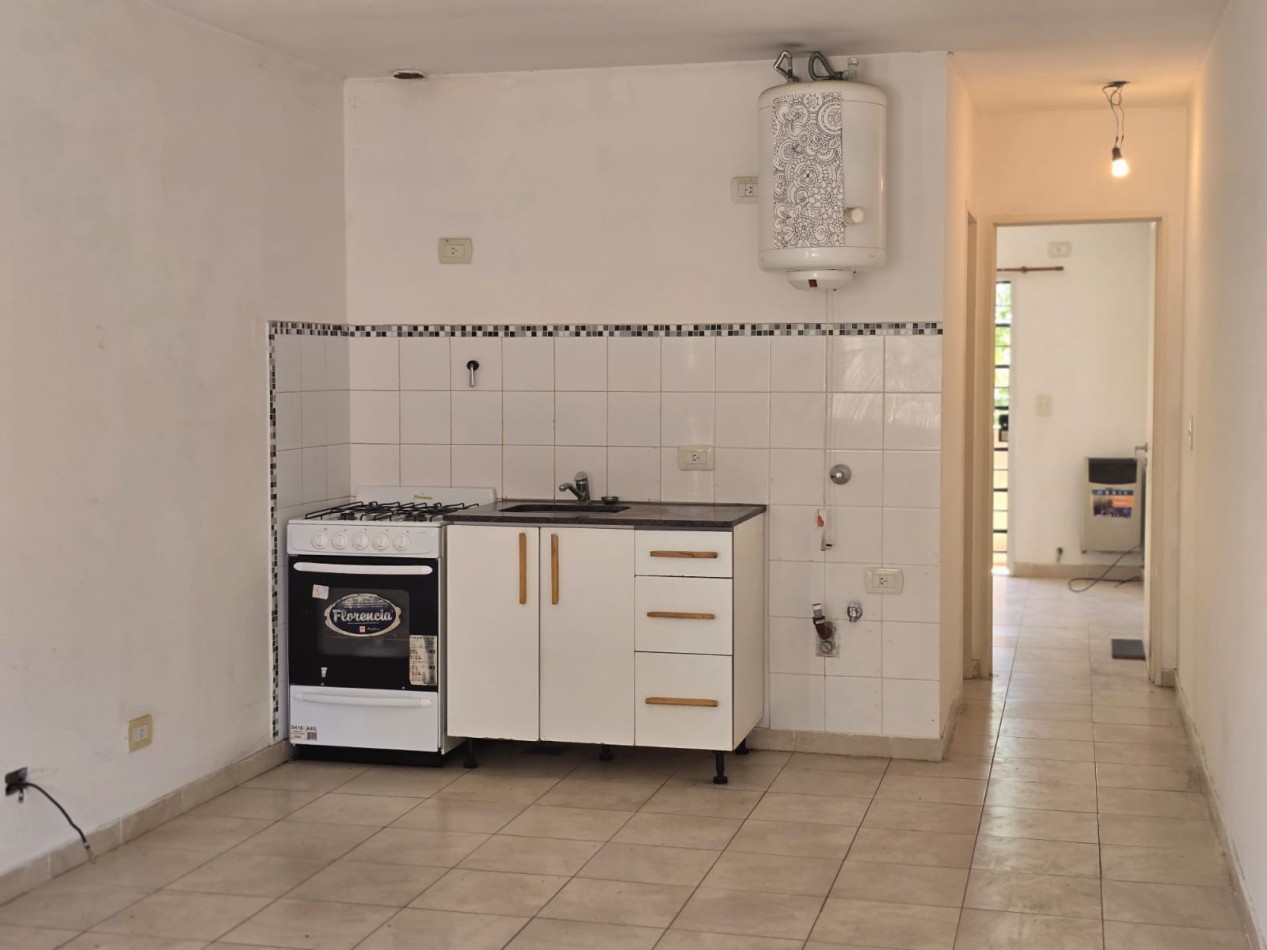 DEPARTAMENTO 2 AMB. C/ COCHERA (COMPLEJO CERRADO)