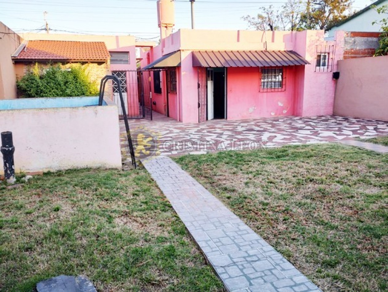 CASA AMERICANA  3 AMB. c/ PATIO Y COCHERA