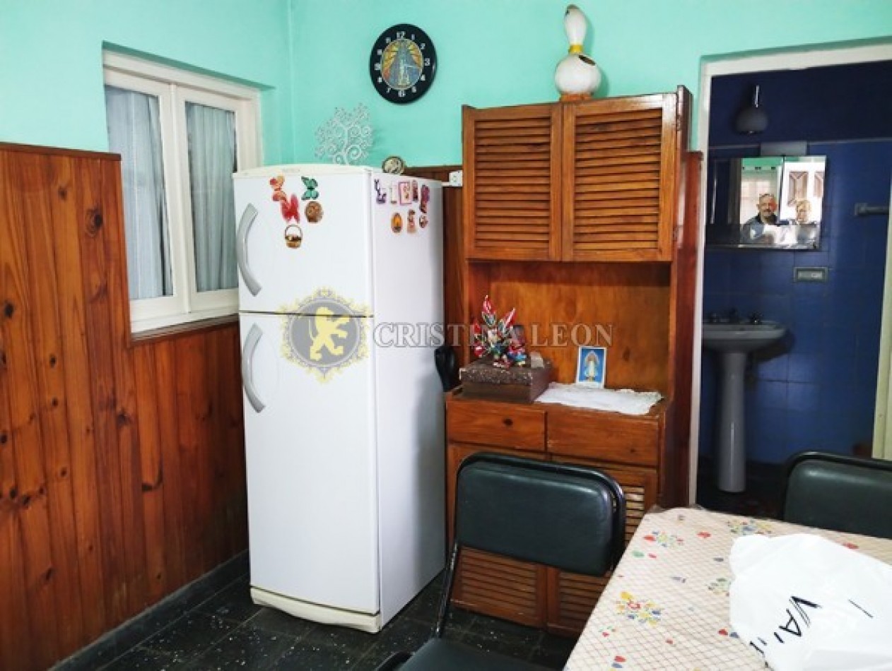 CASA AMERICANA  3 AMB. c/ PATIO Y COCHERA