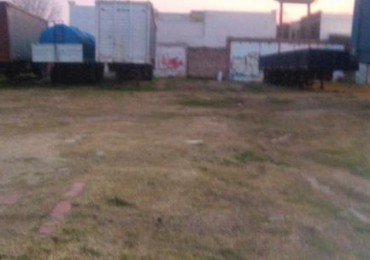 LOTE ESQUINA DE 1.200 M2. S/RUTA 8