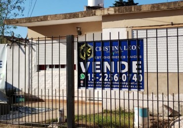 CASA AMERICANA 3 AMB. C/ENTRADA DE VEHICULO