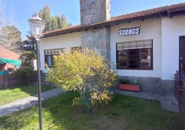 VILLA GESELL (COSTA ATLANTICA) CHALET 4 AMB. AMOBLADO + DEPTO. 2 AMB. A 500 M. DE PLAYA
