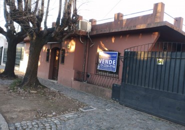 CASA 4 AMB.  JARDIN Y COCHERA   ( DON TORCUATO)