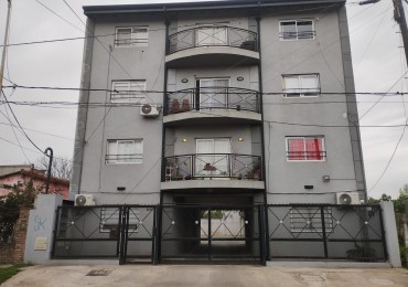 DEPARTAMENTO DE 3 AMB.  PARRILLA Y TERRAZA COMPARTIDA