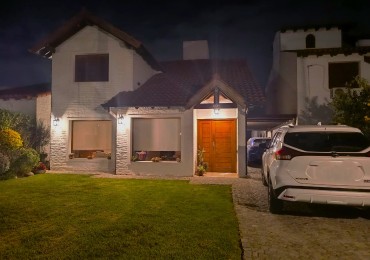 CASA 4 AMB. C/PISCINA Y PARQUE (COUNTRY CLUB ARANJUEZ) ESCOBAR