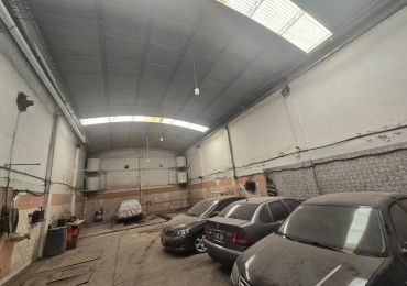 GALPON 230M2 CON ENTRADA DE CAMION