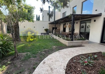 CASA 4 AMB. C/ JARDIN Y PILETA (COUNTRY C.U.B.A) 